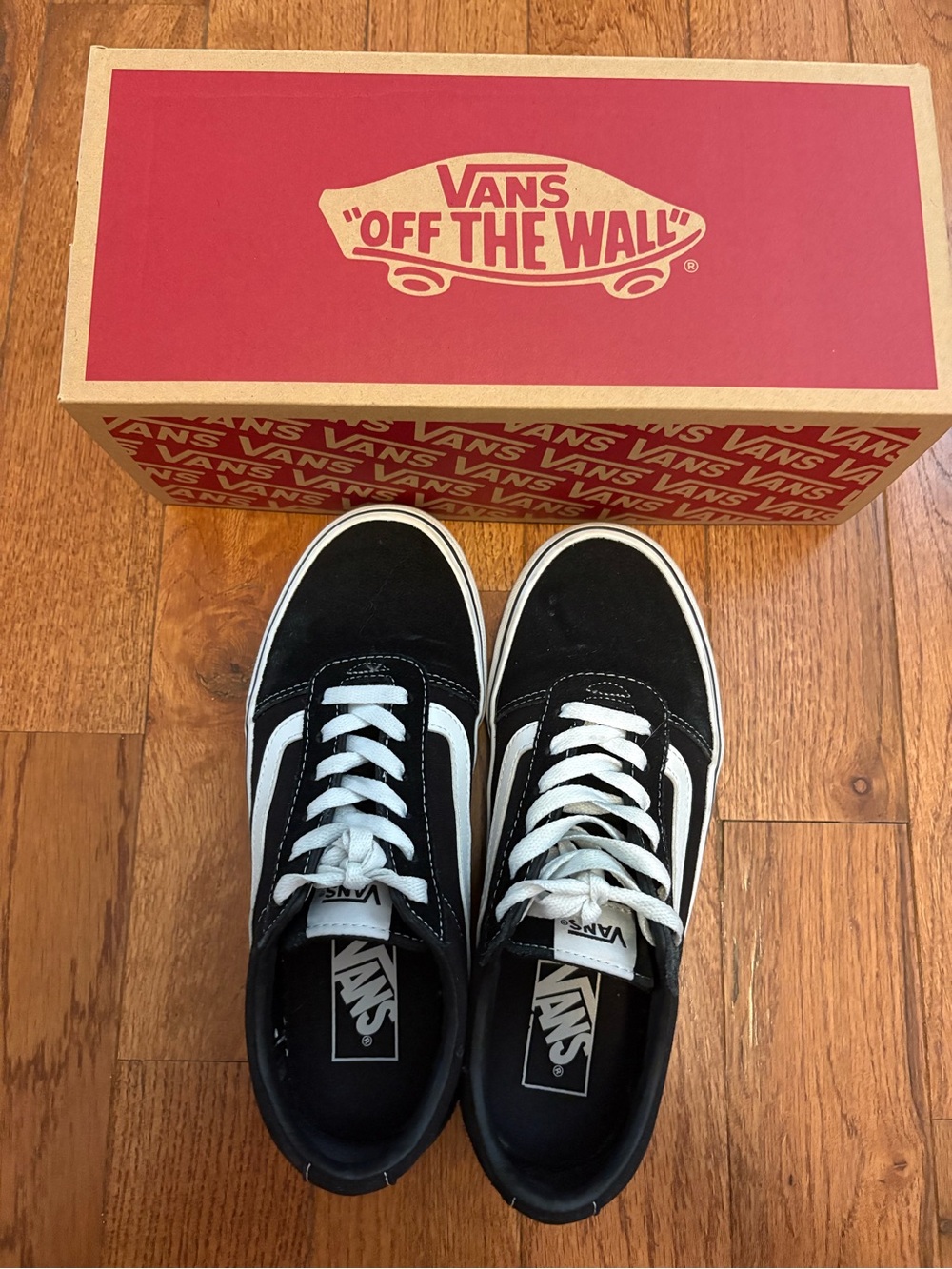 Vans Ward Sneakers – Black/White – Women’s Size 8 Wide (8W)